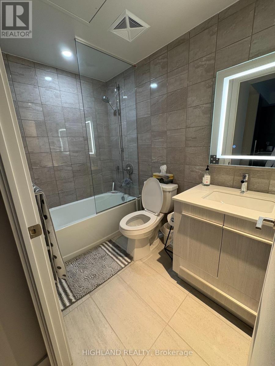 2405 - 8 Cumberland Street, Toronto, Ontario  M4W 0B6 - Photo 11 - C13783666