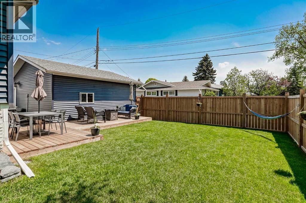 10704 Maplecrest Road SE, Calgary, Alberta  T2J 1X9 - Photo 37 - A2345181