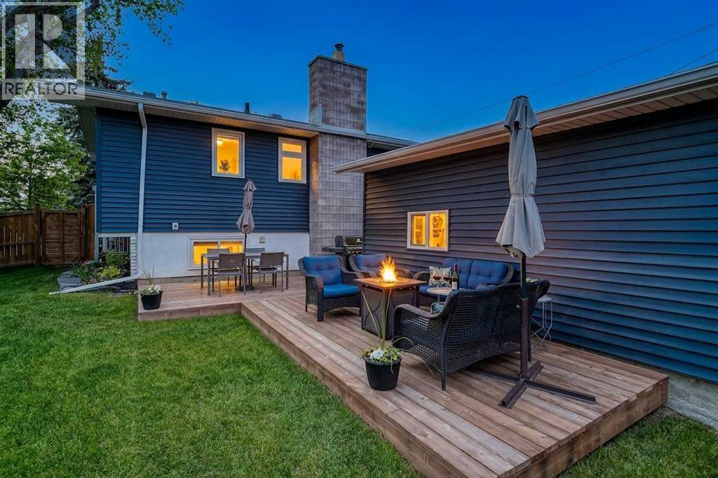 10704 Maplecrest Road SE, Calgary, Alberta  T2J 1X9 - Photo 46 - A2345181