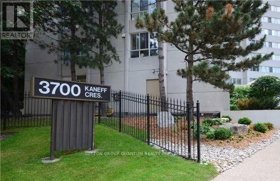 808 - 3700 Kaneff Crescent, Mississauga (Mississauga Valleys), Ontario  L5A 4B8 - Photo 1 - W13784018