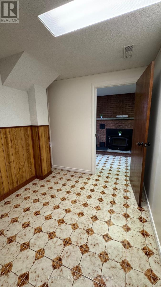 Lower Level - 31 Whitburn Crescent, Toronto, Ontario M3M 2S3 - Photo 22 - W13784022