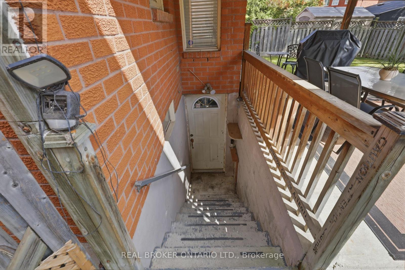 72 Appleton Trail, Brampton, Ontario  L6W 4L3 - Photo 40 - W13784044