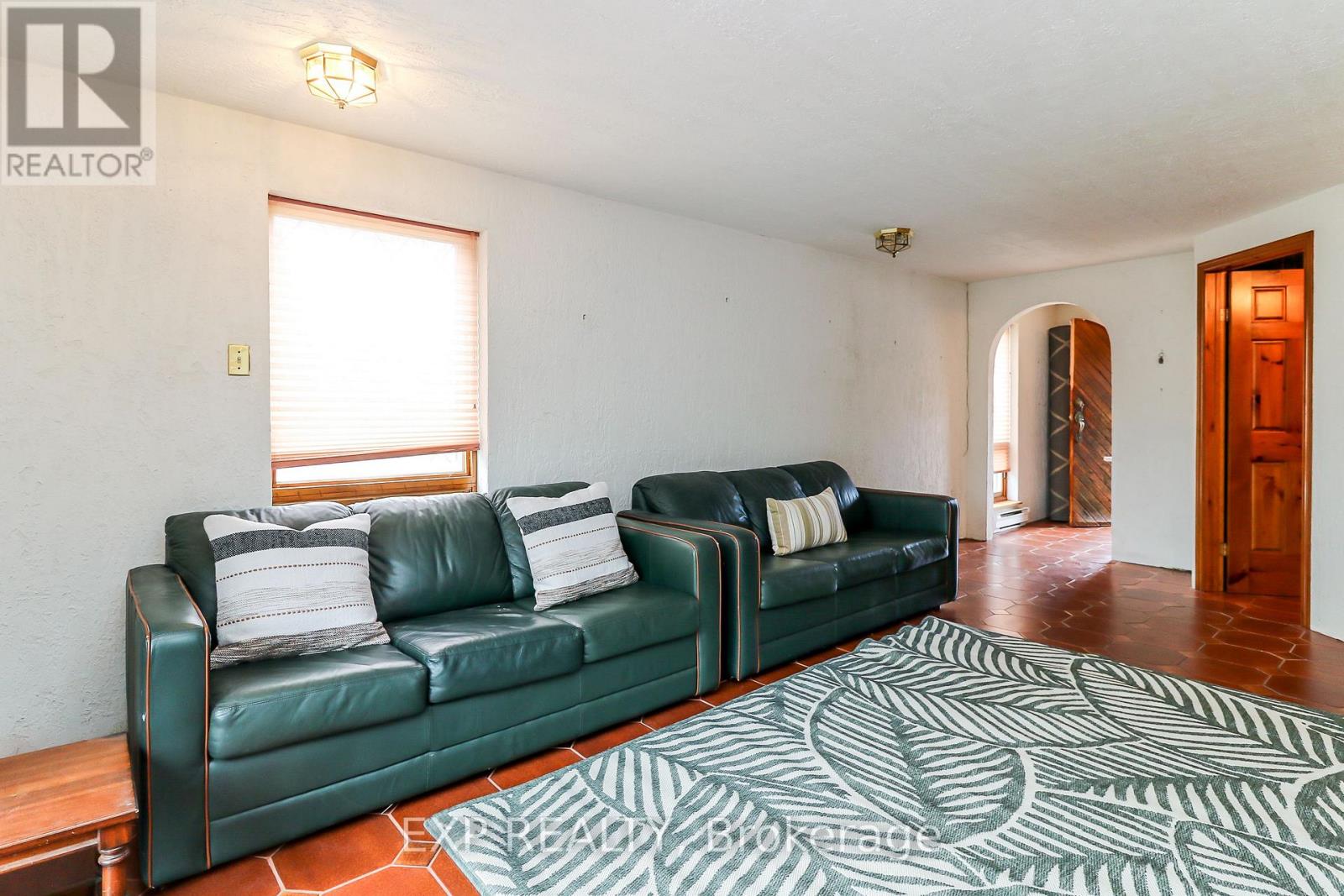 104 Kinsey Place, Blue Mountains, Ontario  L9Y 0R4 - Photo 18 - X13783988