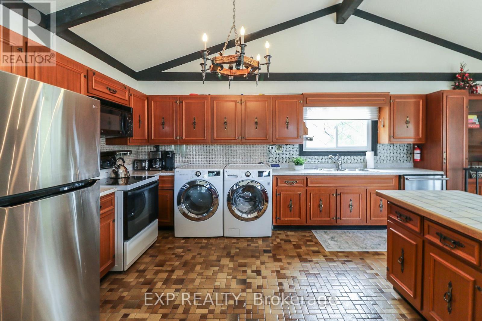 104 Kinsey Place, Blue Mountains, Ontario  L9Y 0R4 - Photo 27 - X13783988