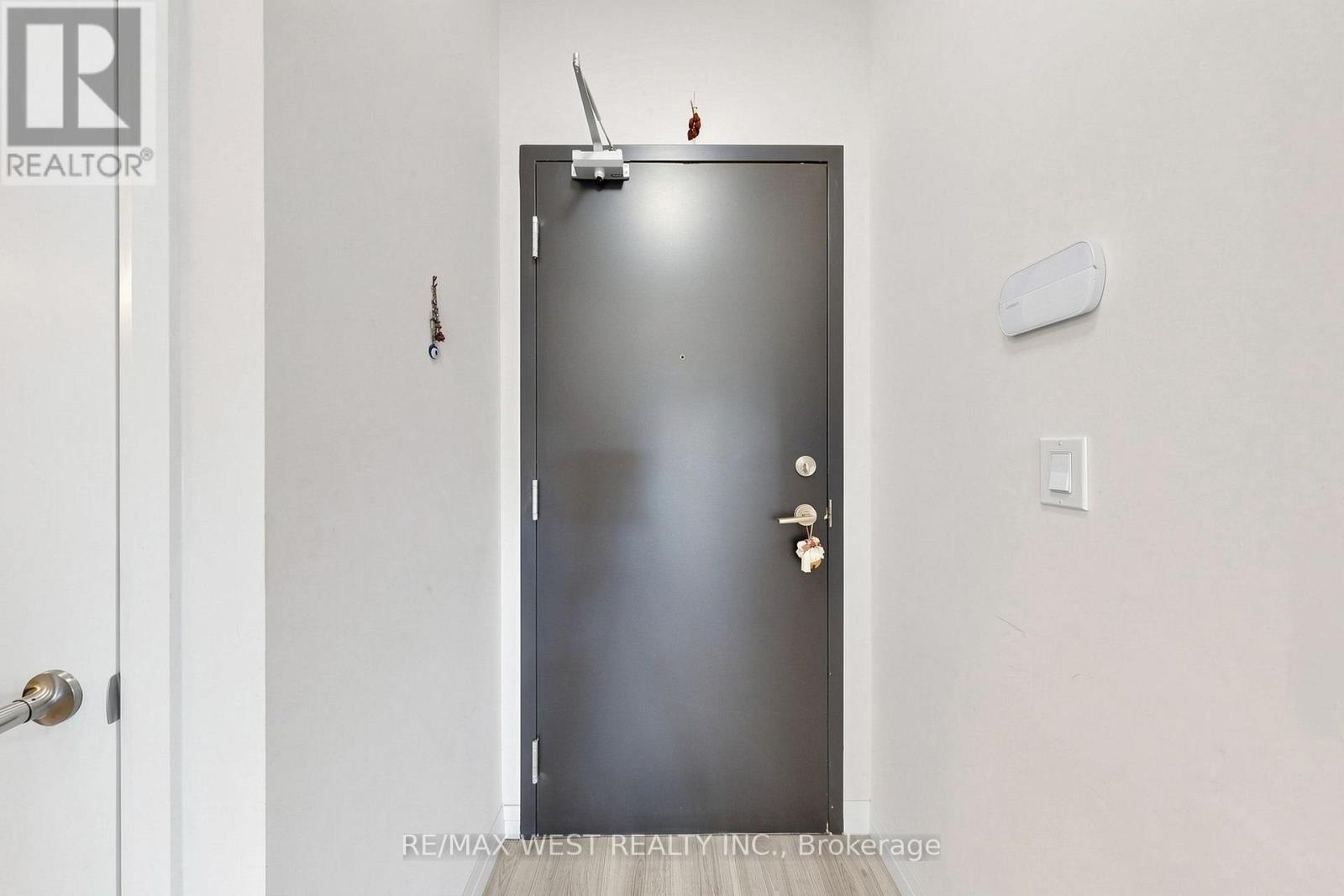Ph 04 - 2152 Lawrence Avenue, Toronto, Ontario  M1R 3A8 - Photo 37 - E13766954