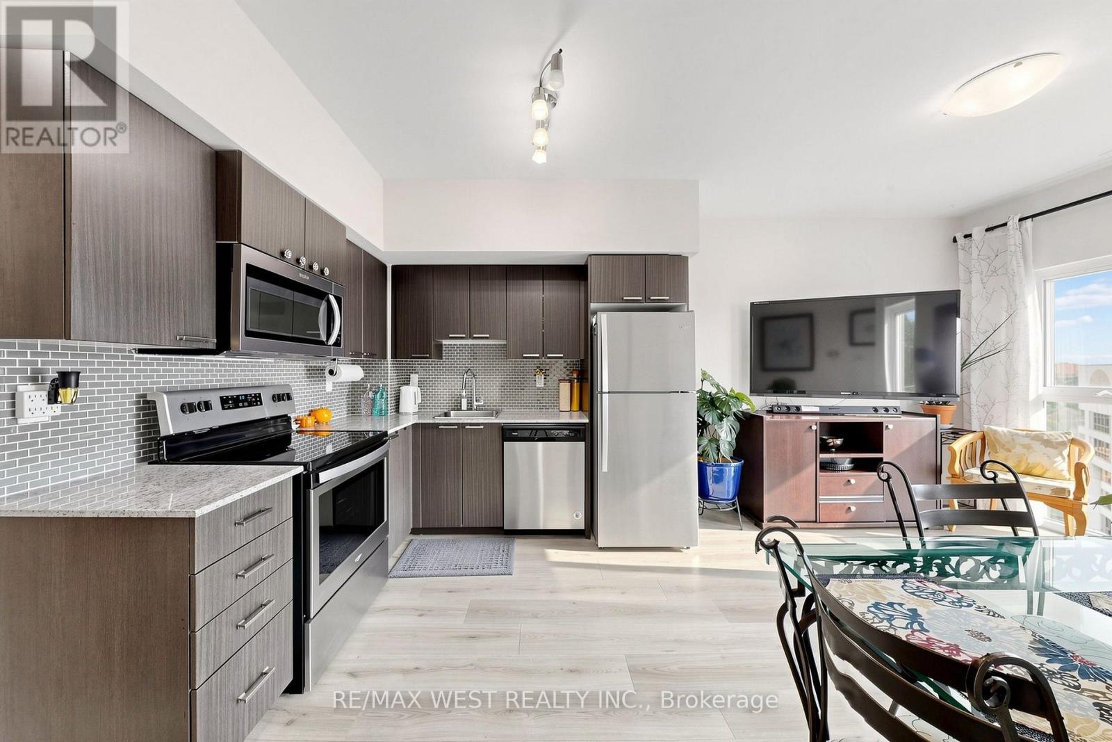 Ph 04 - 2152 Lawrence Avenue, Toronto, Ontario  M1R 3A8 - Photo 16 - E13766954
