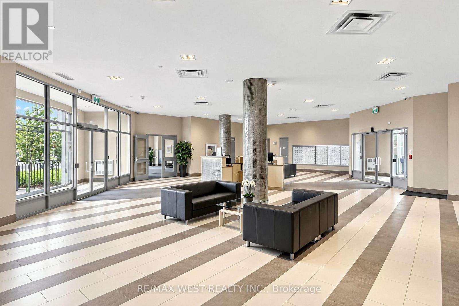 Ph 04 - 2152 Lawrence Avenue, Toronto, Ontario  M1R 3A8 - Photo 5 - E13766954