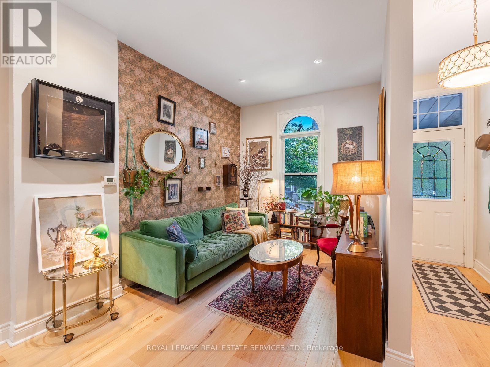 179 HALLAM STREET, Toronto, Ontario
