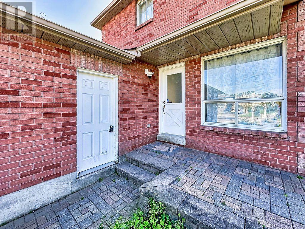65 Delaney Crescent, Barrie, Ontario  L4N 7C4 - Photo 2 - S13516460