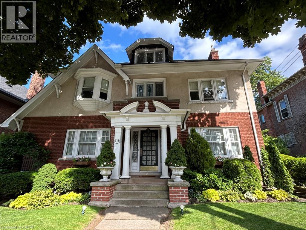 247 MACNAB Street S, Hamilton, Ontario