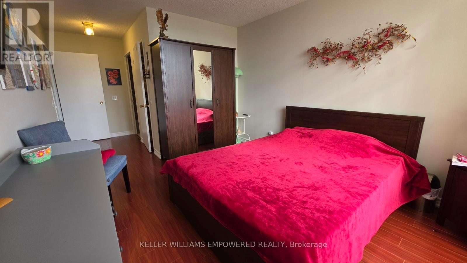 Ph106 - 81 Townsgate Drive, Vaughan, Ontario  L4J 8E6 - Photo 12 - N13779440