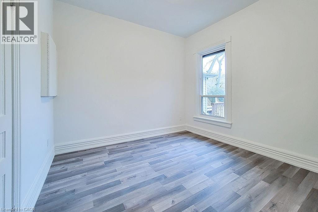 36 Erie Avenue Unit# 2 Upper, Hamilton, Ontario  L8N 2W6 - Photo 12 - 40848196