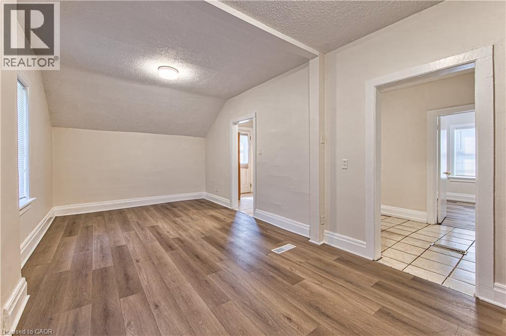 217 Lancaster Street E, Kitchener, Ontario  N2H 4T9 - Photo 18 - 40861010