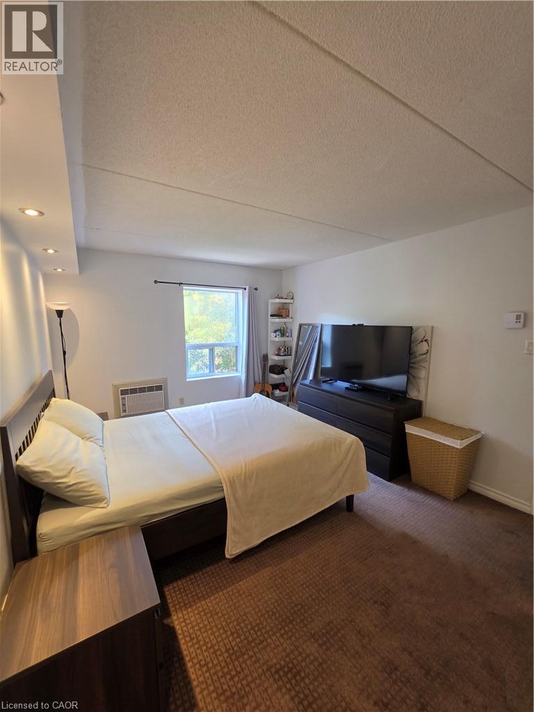 384 W Erb Street Unit# 307, Waterloo, Ontario  N2L 1W6 - Photo 9 - 40863387