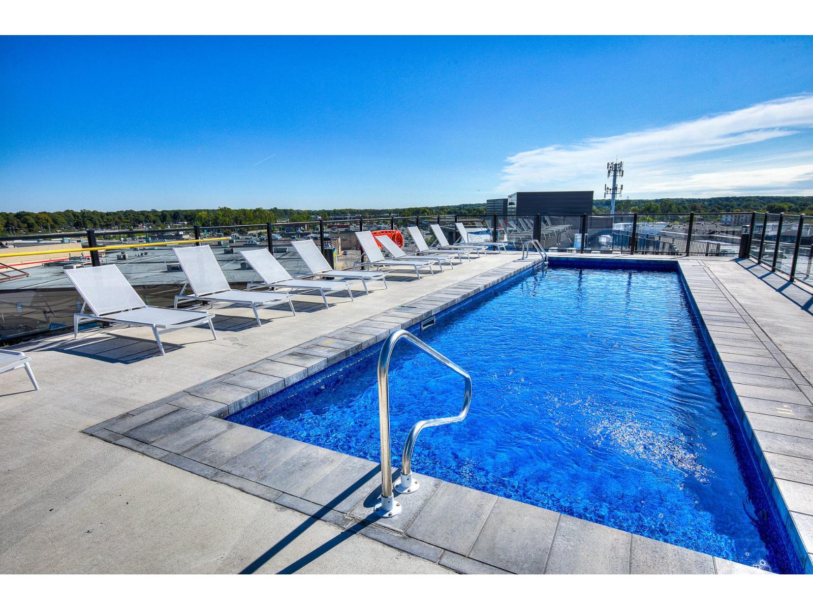 30 Av. Joseph-Laflèche|#110 Pincourt Quebec Canada J7W3S2 3