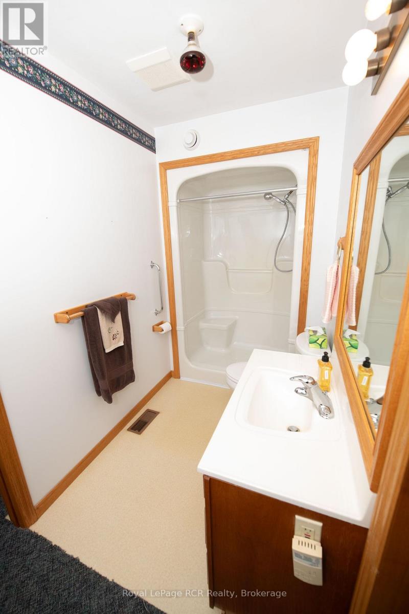 9870 Creek Road, Minto, Ontario  N0G 1M0 - Photo 25 - X13779058