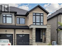 6 PETER HOGG COURT, Whitby, Ontario