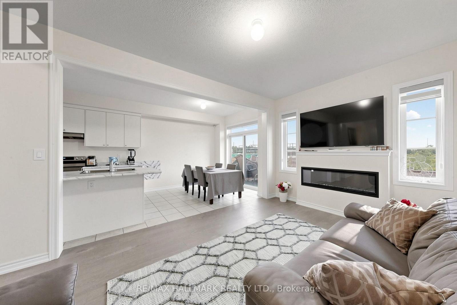 6 Peter Hogg Court, Whitby, Ontario  L1P 0N1 - Photo 8 - E13783072