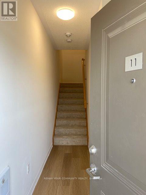 11 - 490 Beresford Path, Oshawa, Ontario  L1H 0B2 - Photo 4 - E13784100