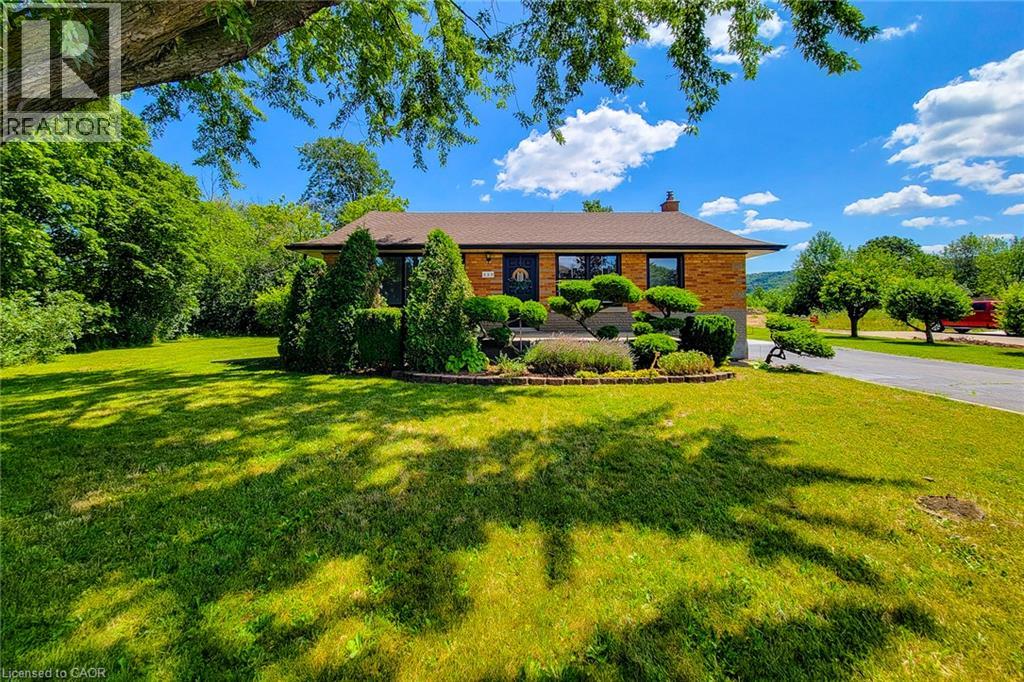 220 WINONA Road, Stoney Creek, Ontario