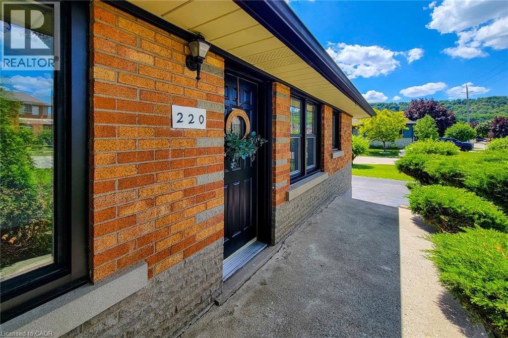 220 Winona Road, Stoney Creek, Ontario  L8E 5K4 - Photo 8 - 40850850