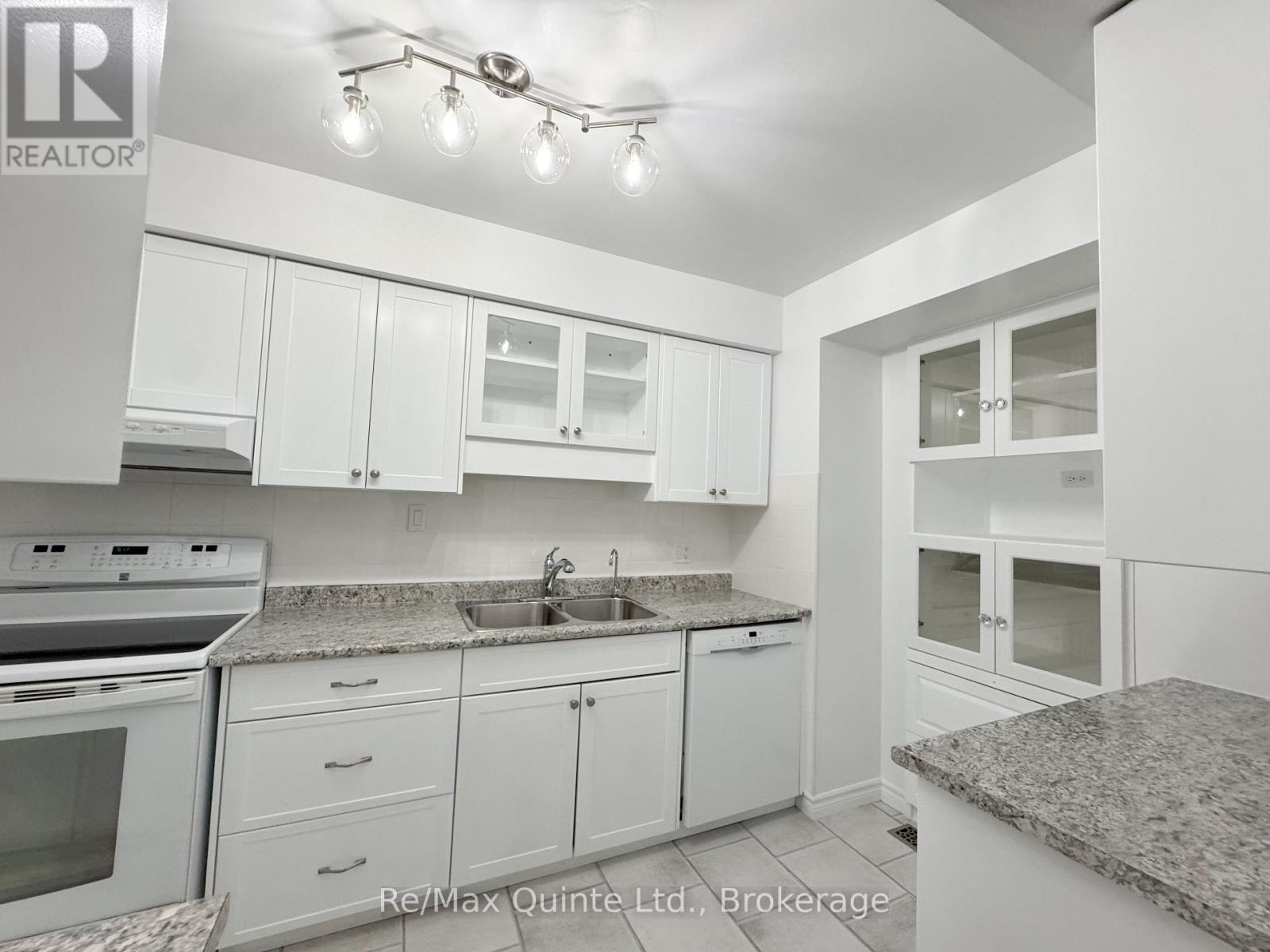 8 - 11 Janlyn Crescent, Belleville (Belleville Ward), Ontario K8N 5R4 - Photo 17 - X13766316