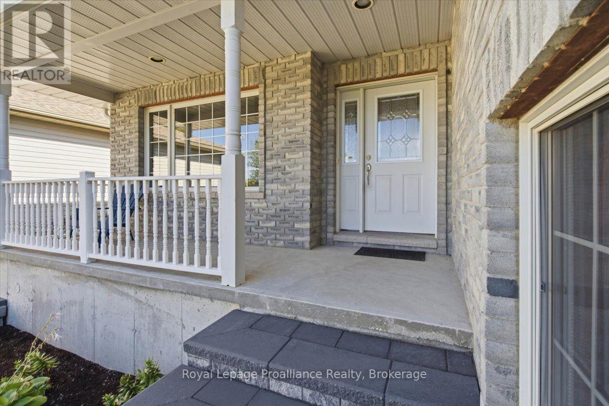 35 Forest Valley Drive, Quinte West, Ontario  K0K 2C0 - Photo 6 - X13784124