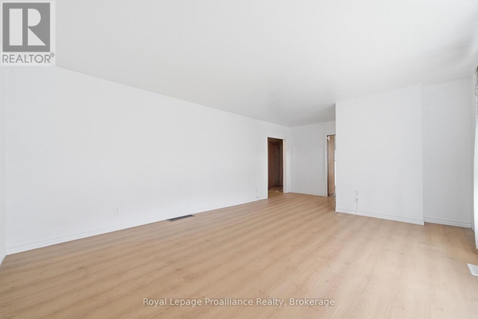 43 Adelaide St Street, Quinte West, Ontario  K0K 2C0 - Photo 13 - X13784220