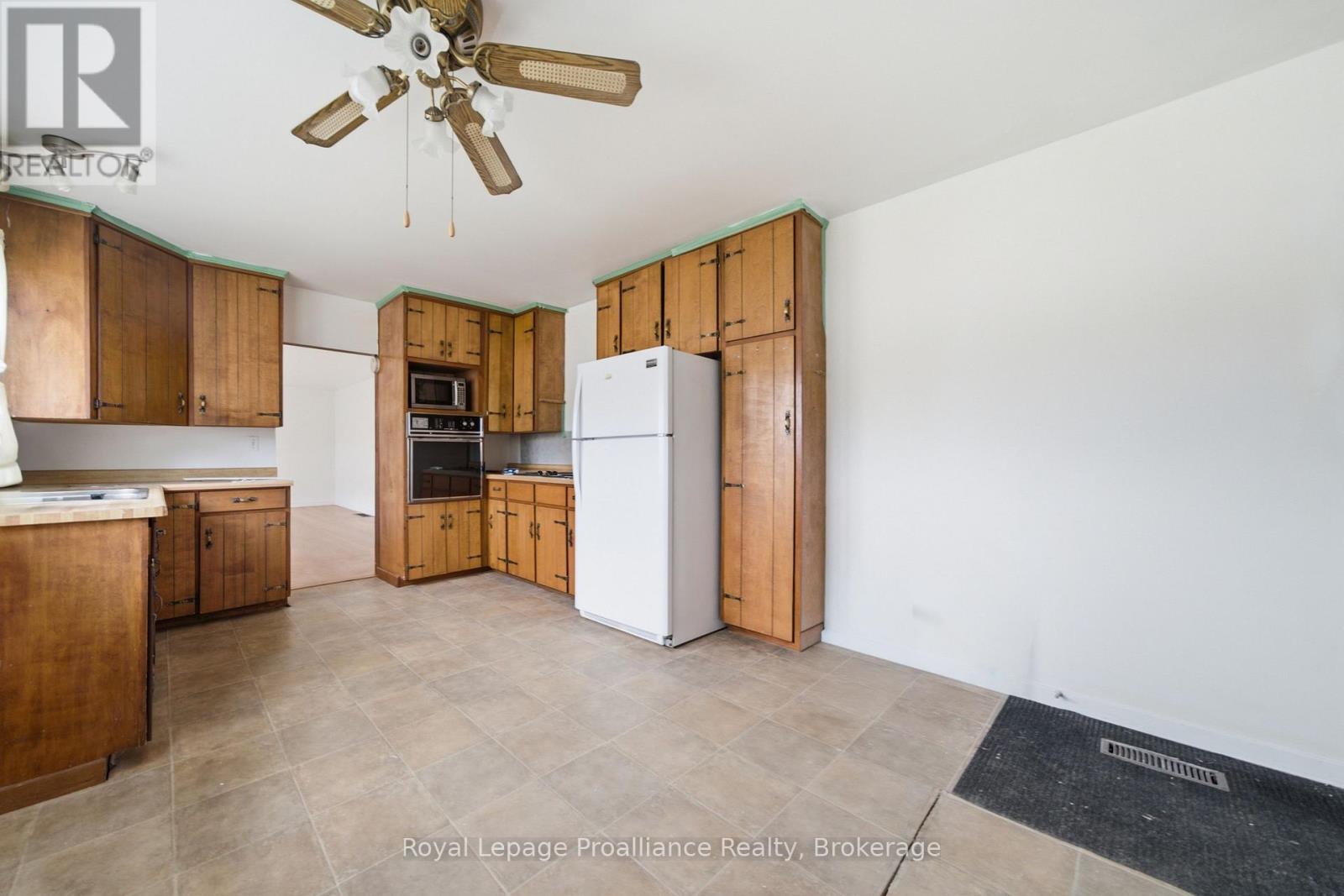 43 Adelaide St Street, Quinte West, Ontario  K0K 2C0 - Photo 20 - X13784220