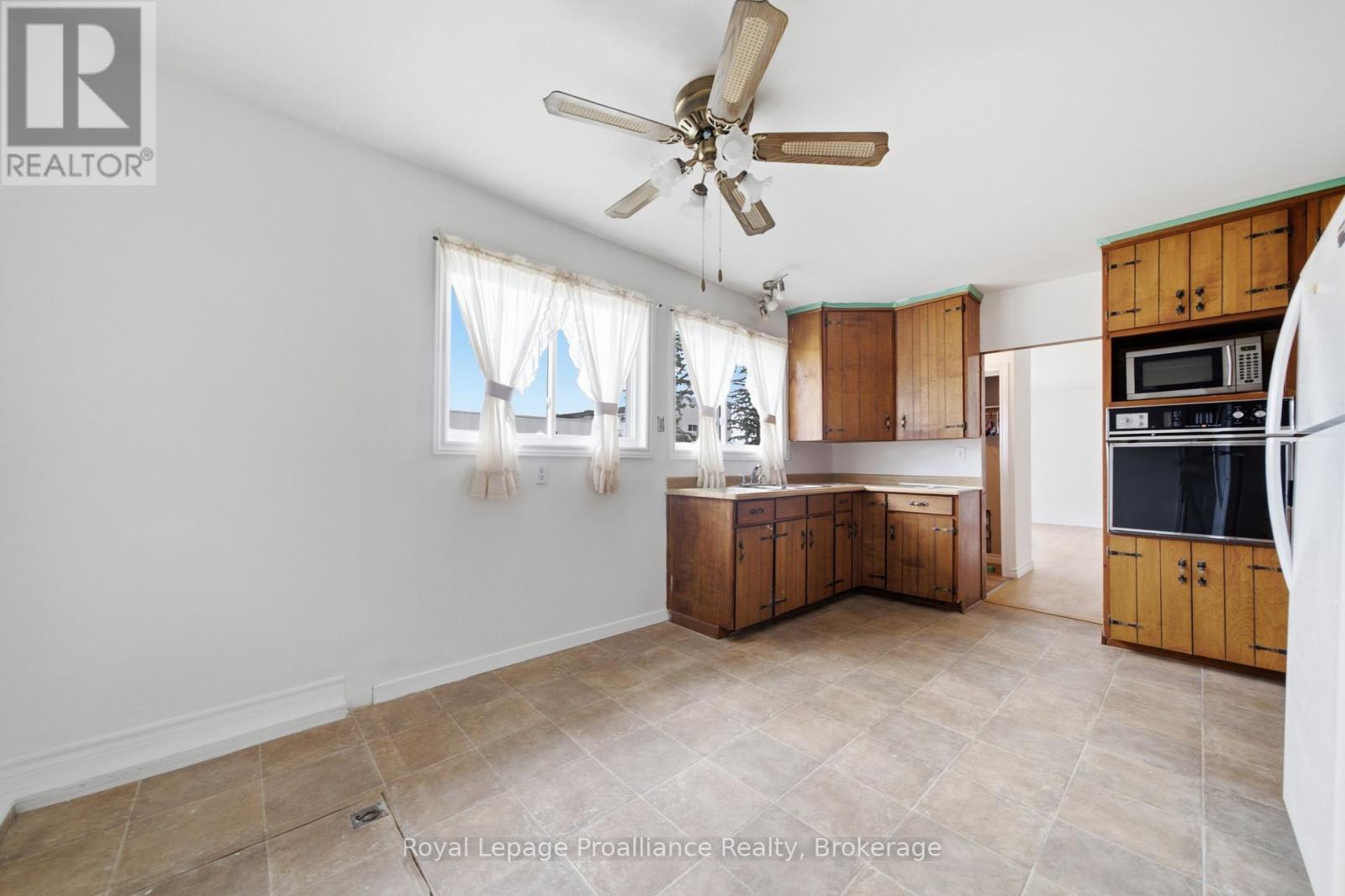 43 Adelaide St Street, Quinte West, Ontario  K0K 2C0 - Photo 21 - X13784220