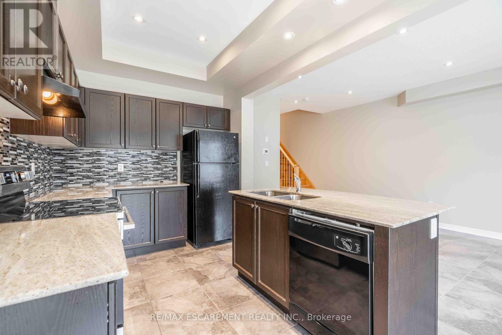 134 Palacebeach Trail, Hamilton, Ontario  L8E 0C3 - Photo 14 - X13780220