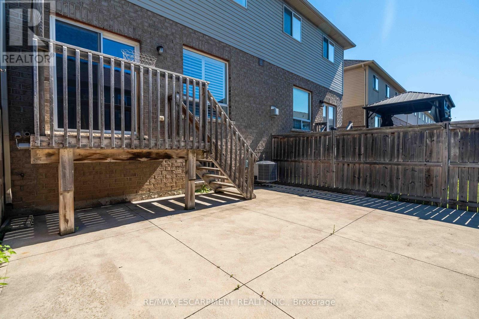 134 Palacebeach Trail, Hamilton, Ontario  L8E 0C3 - Photo 36 - X13780220