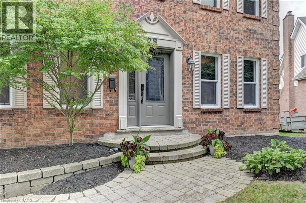 28 Notchwood Court, Kitchener, Ontario  N2A 3L5 - Photo 3 - 40862927