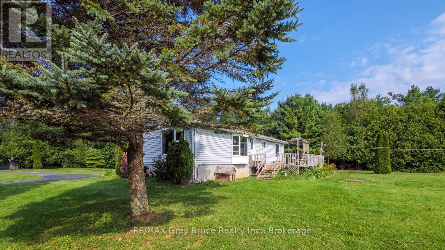 70183 Zion Church Road, Georgian Bluffs, Ontario  N0H 2T0 - Photo 37 - X13784248