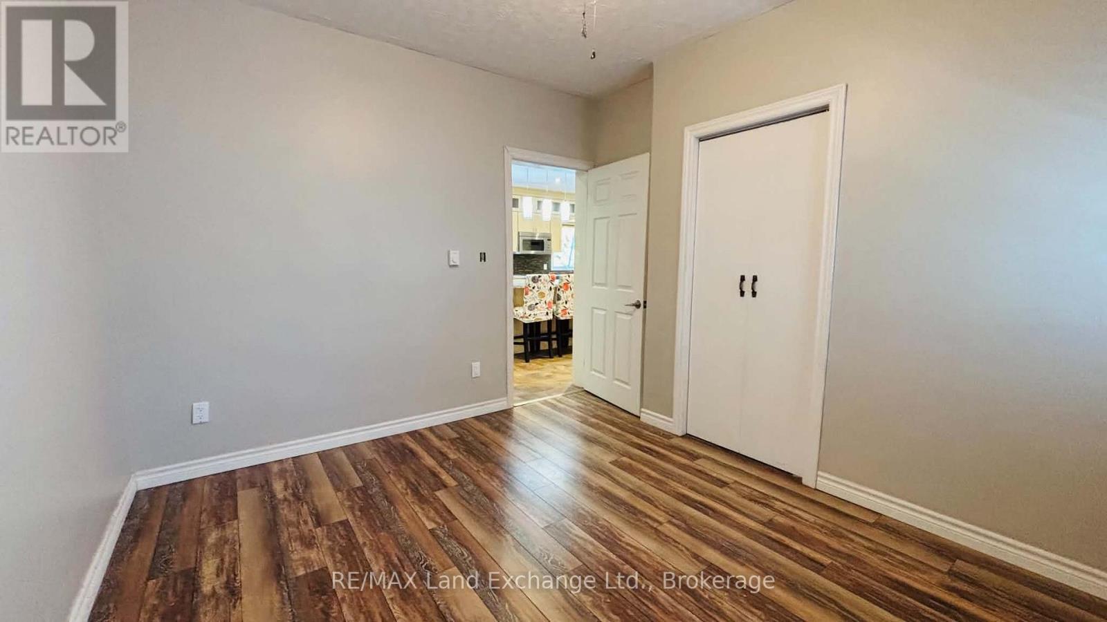 226 Huron Street S, Saugeen Shores, Ontario N0H 2L0 - Photo 10 - X13784454