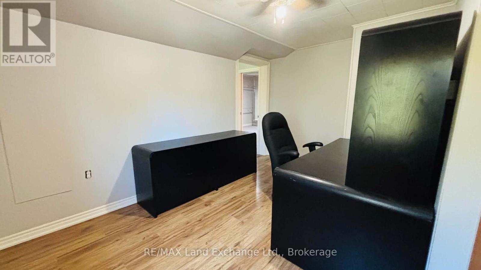 226 Huron Street S, Saugeen Shores, Ontario N0H 2L0 - Photo 11 - X13784454