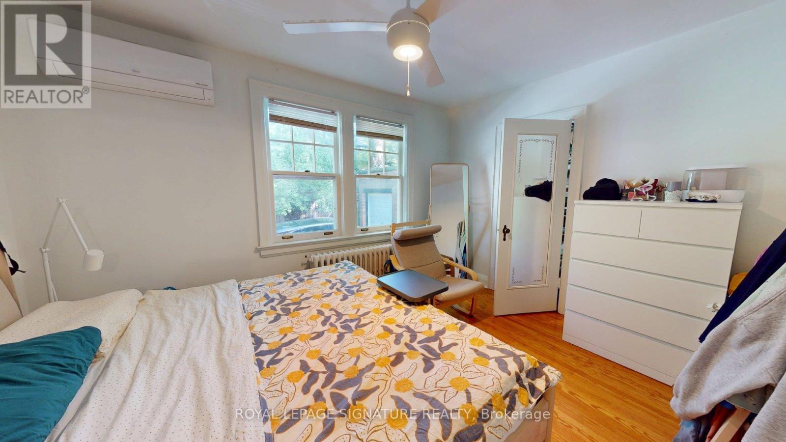 Main - 63 Braemore Gardens, Toronto, Ontario  M6G 2C7 - Photo 13 - C13784300