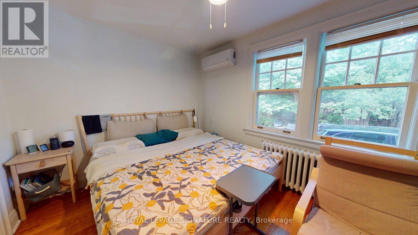 Main - 63 Braemore Gardens, Toronto, Ontario  M6G 2C7 - Photo 14 - C13784300