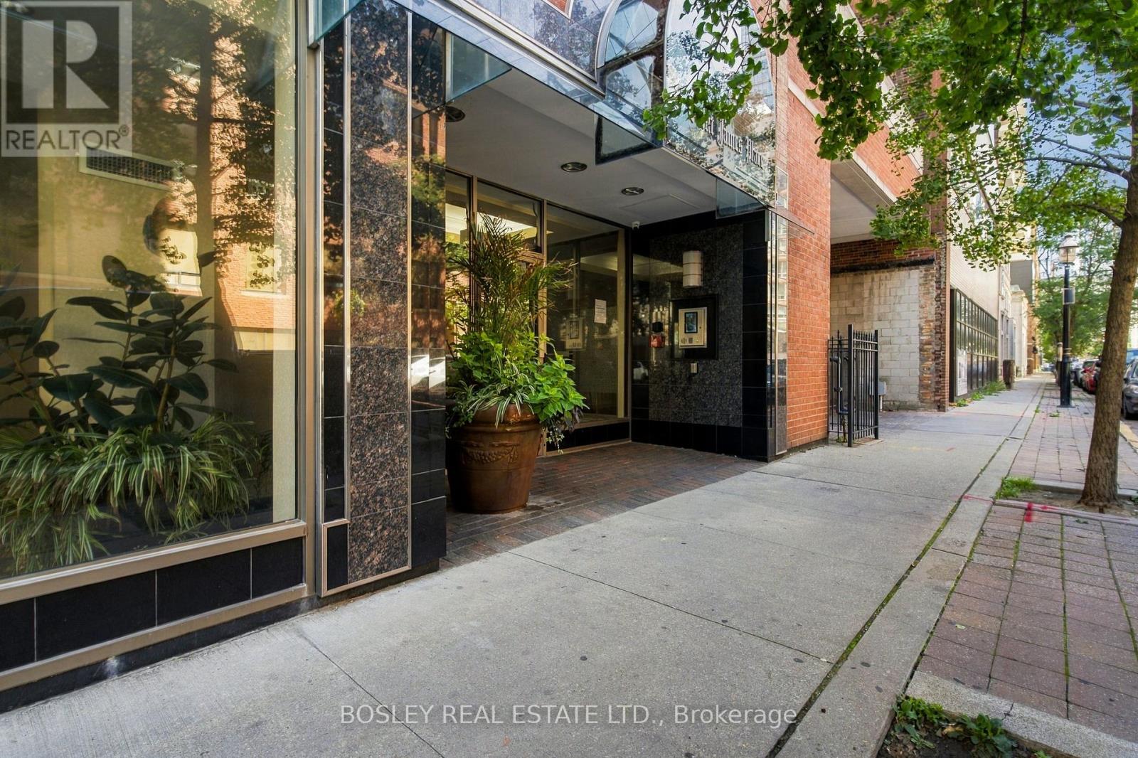 1001 - 95 Lombard Street, Toronto, Ontario M5C 2V3 - Photo 3 - C13784528