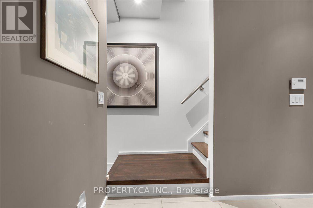 244 Manning Avenue, Toronto, Ontario  M6J 2K7 - Photo 36 - C13784566