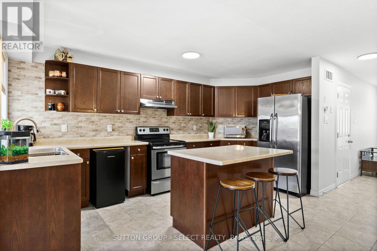 934 Silverfox Crescent, London North, Ontario  N6G 0N5 - Photo 7 - X13784122