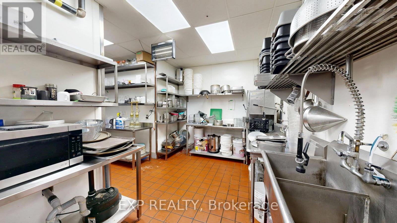 8 - 360 Springbank Drive, London South, Ontario  N6J 1G5 - Photo 18 - X13784136
