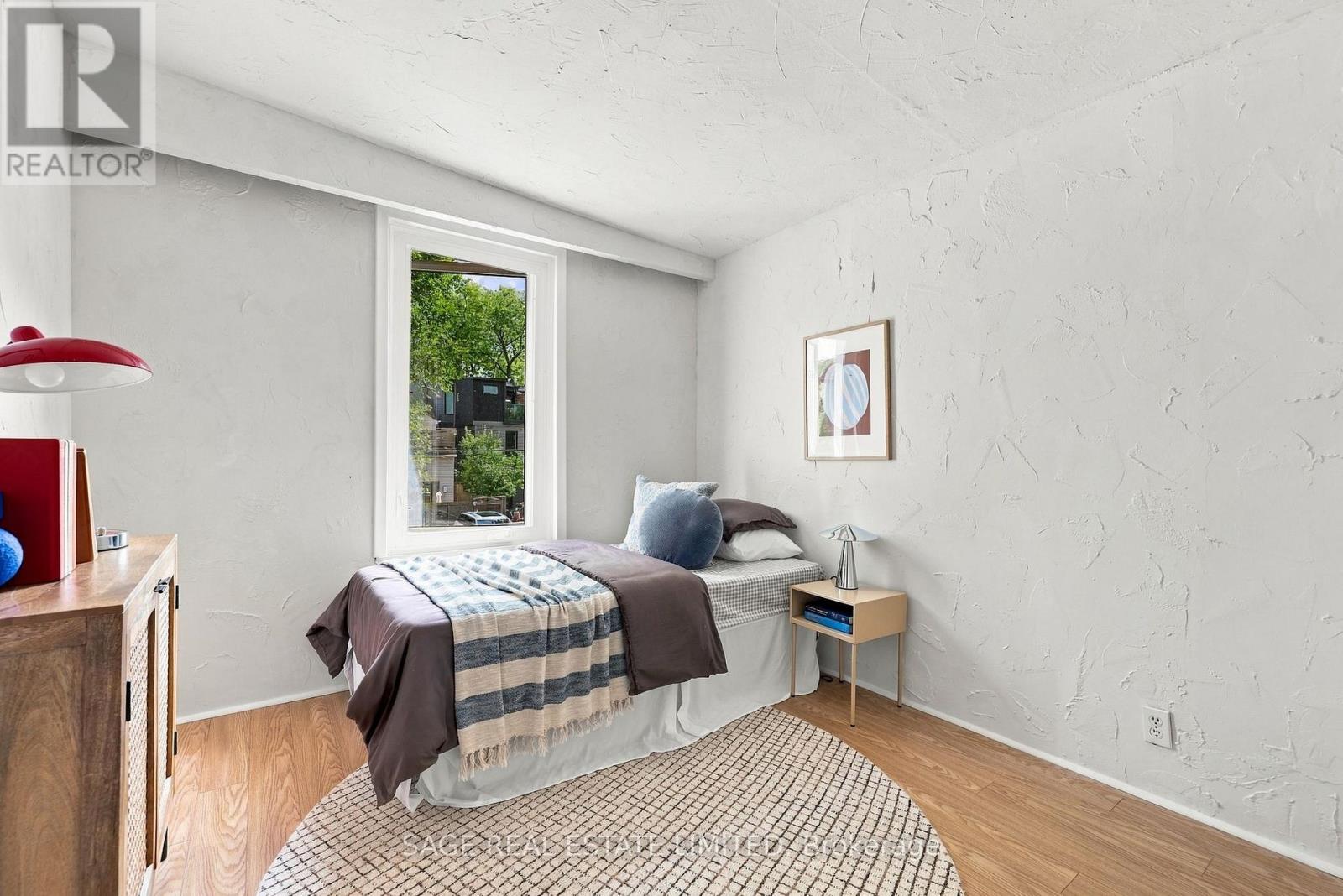 231 Boulton Avenue, Toronto, Ontario M4M 2J8 - Photo 20 - E13784236