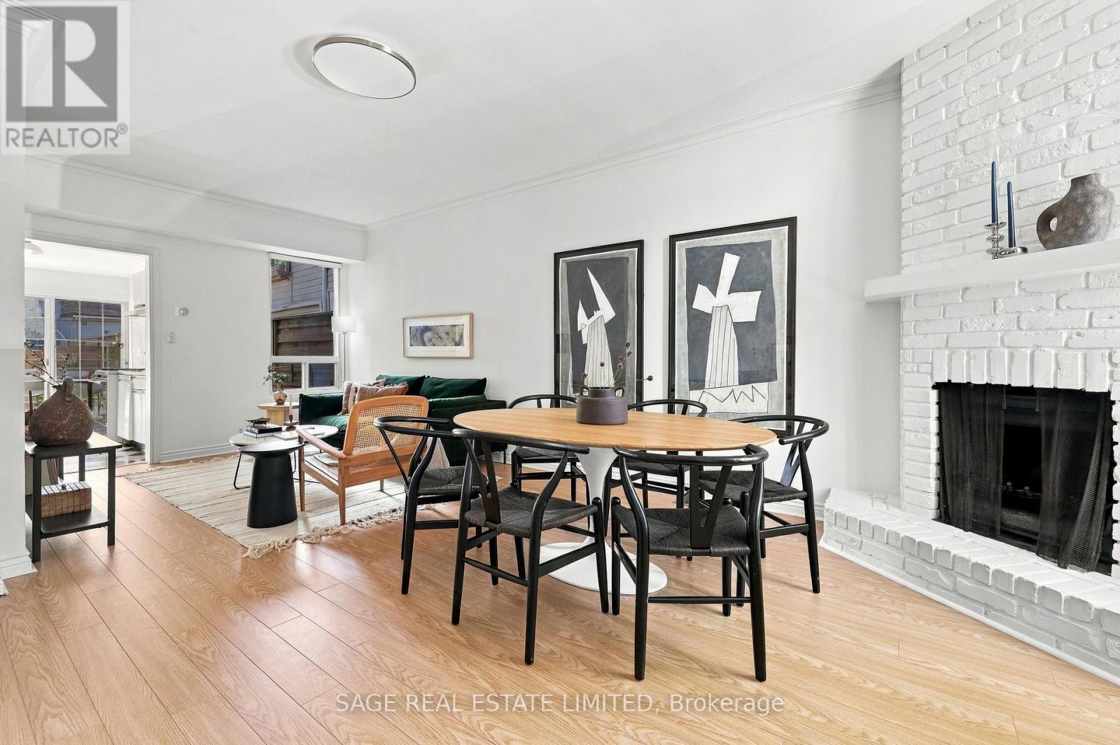 231 Boulton Avenue, Toronto, Ontario M4M 2J8 - Photo 3 - E13784236