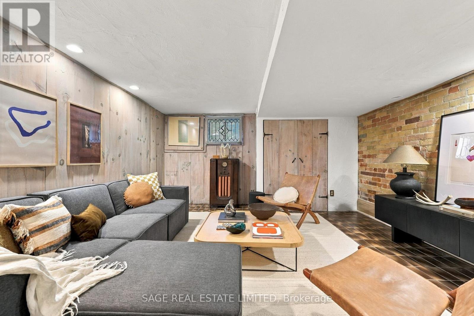 231 Boulton Avenue, Toronto, Ontario M4M 2J8 - Photo 32 - E13784236