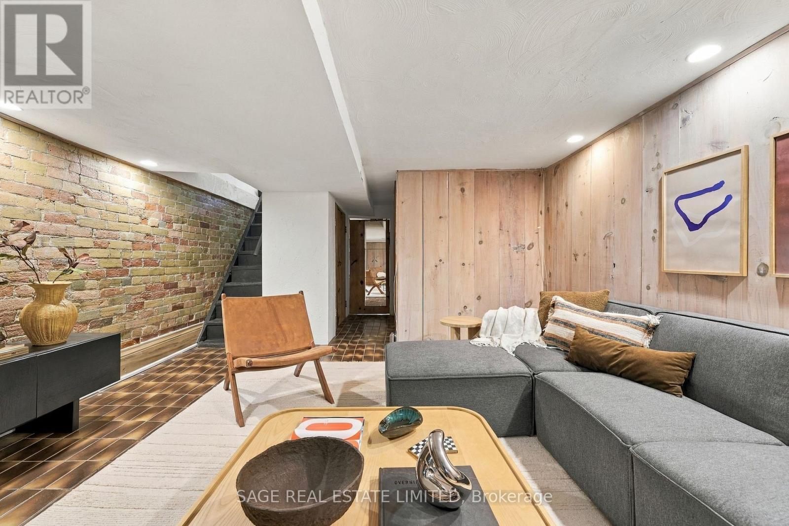 231 Boulton Avenue, Toronto, Ontario M4M 2J8 - Photo 34 - E13784236