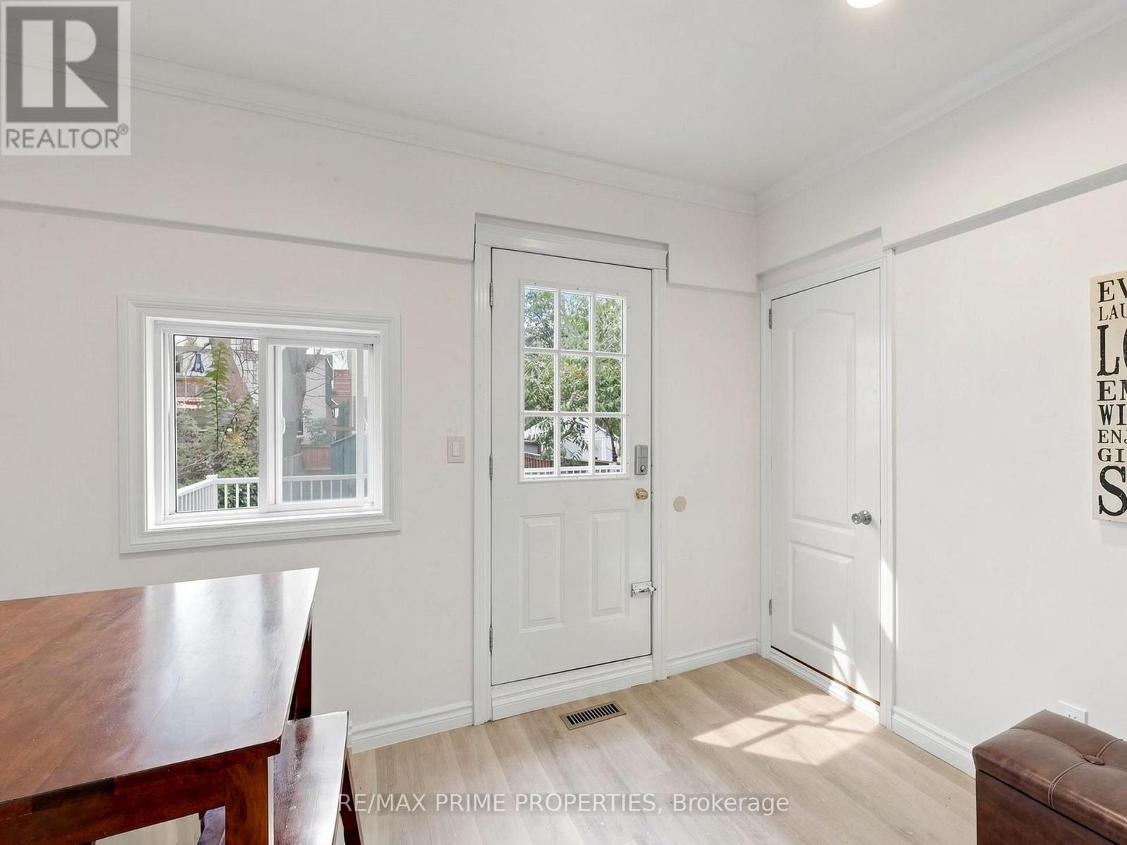 18 Dentonia Park Avenue S, Toronto, Ontario  M4C 1W7 - Photo 15 - E13784296