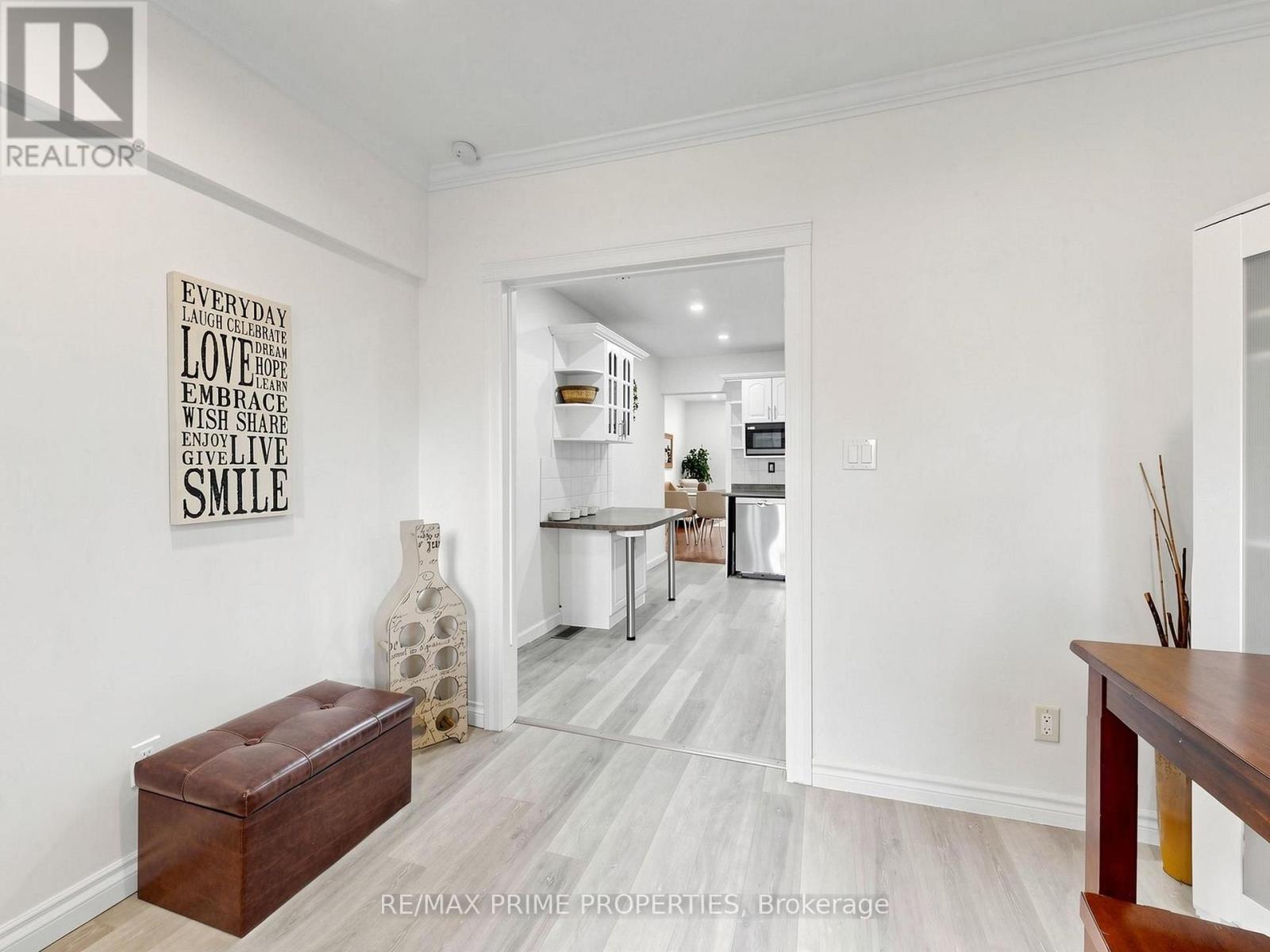 18 Dentonia Park Avenue S, Toronto, Ontario  M4C 1W7 - Photo 16 - E13784296