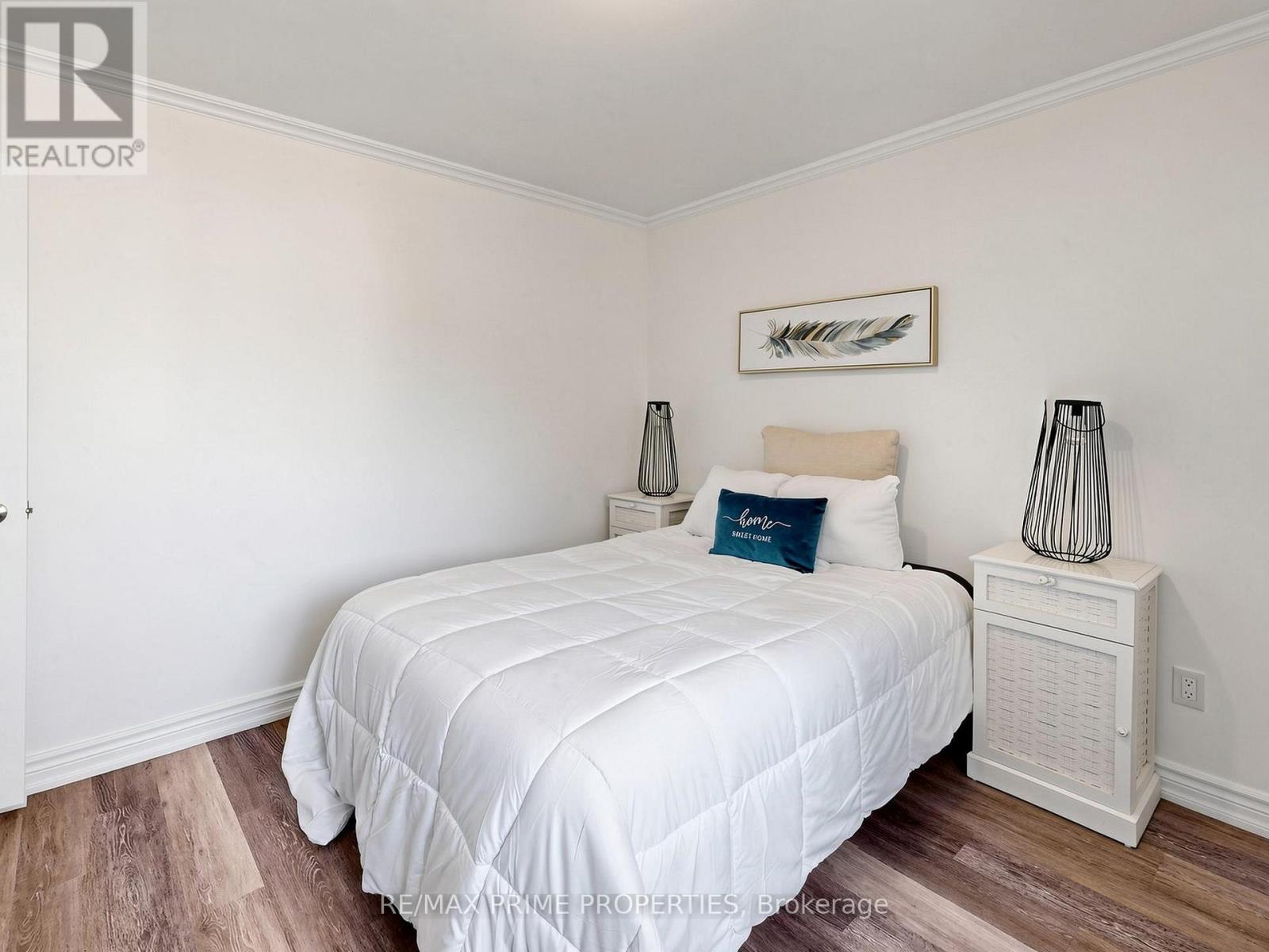 18 Dentonia Park Avenue S, Toronto, Ontario  M4C 1W7 - Photo 34 - E13784296