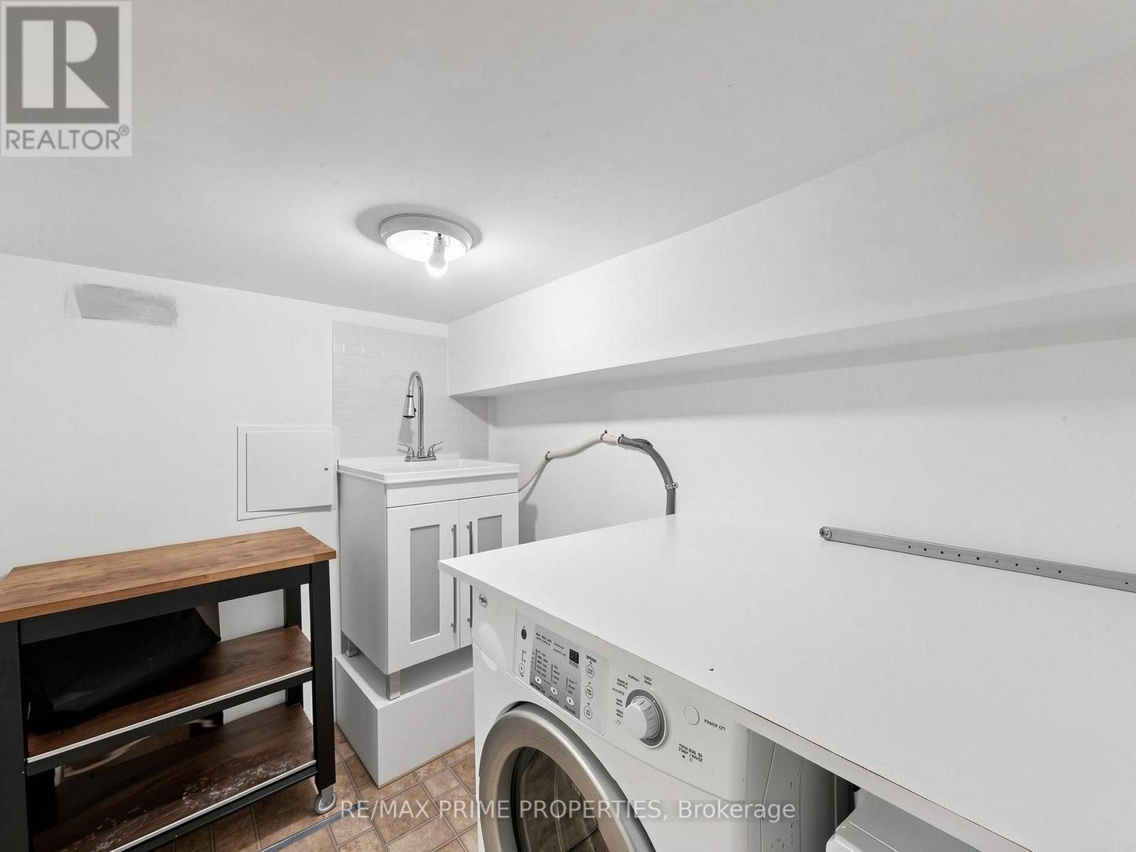 18 Dentonia Park Avenue S, Toronto, Ontario  M4C 1W7 - Photo 38 - E13784296